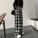 ITOOH Oversize Women Sweatpants Fashion Black Plaid Casual Pants Baggy Elastic Waist Pockets Student Unisex Hip Hop Loose Trousers